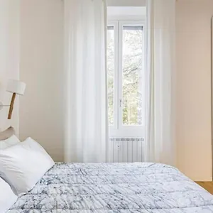 https://new-one-bedroom-apartment-close-to-piazza-duomo.italymilanhotels.net