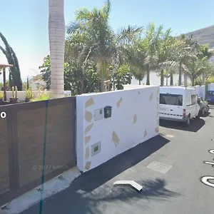 https://las-palmeras-b.in-canary-islands.com