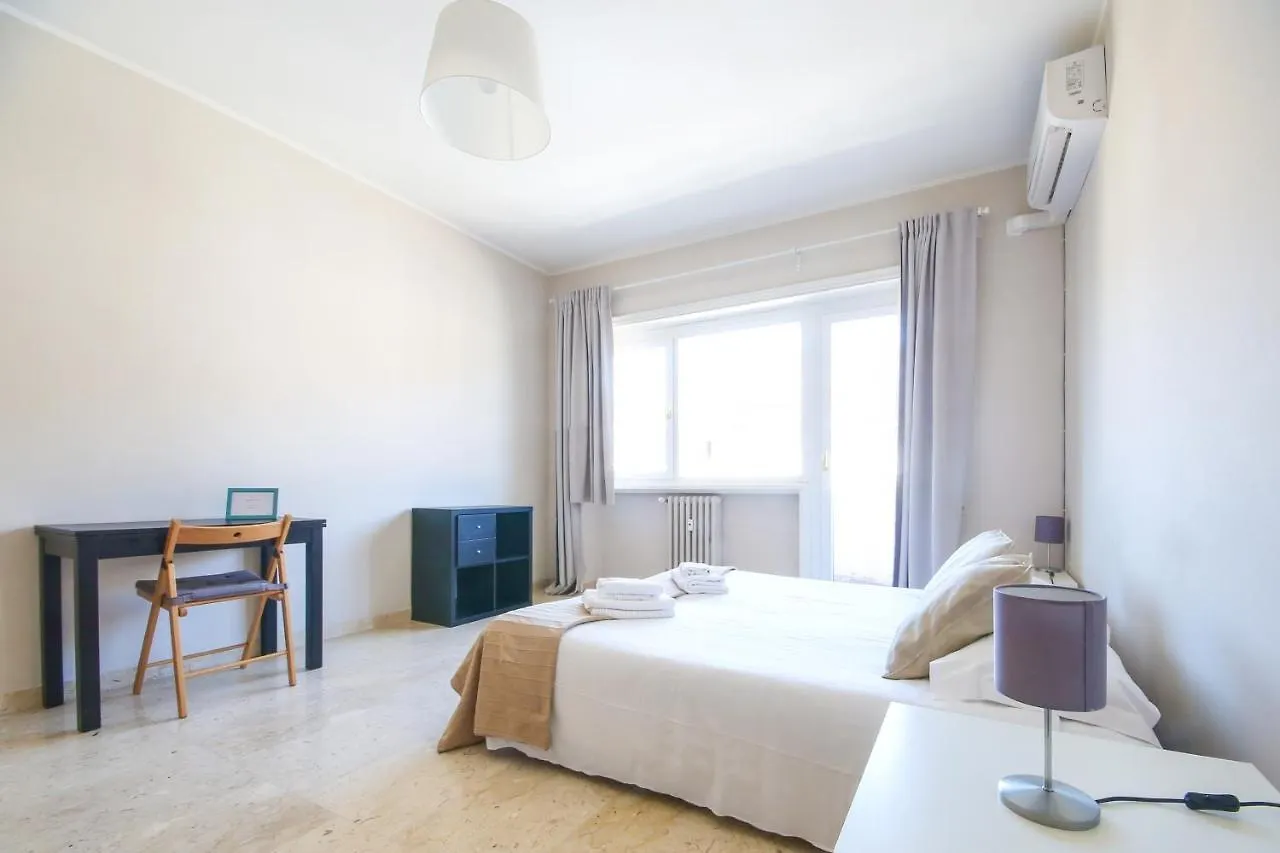 Apartment Al Vaticano 67-Apartment Rome Italy